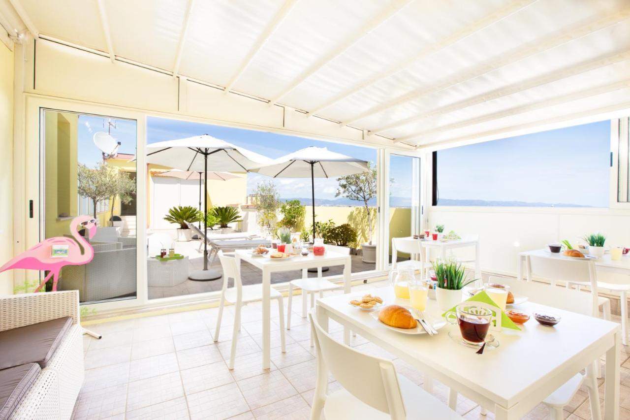 A View On Cagliari Hotell Exteriör bild